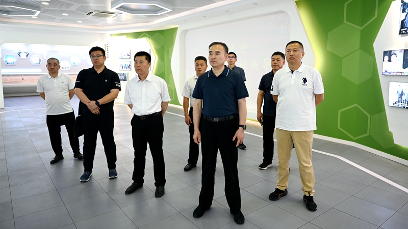 吉林省供銷社監(jiān)事會主任明偉立率隊(duì)考察浙農(nóng)